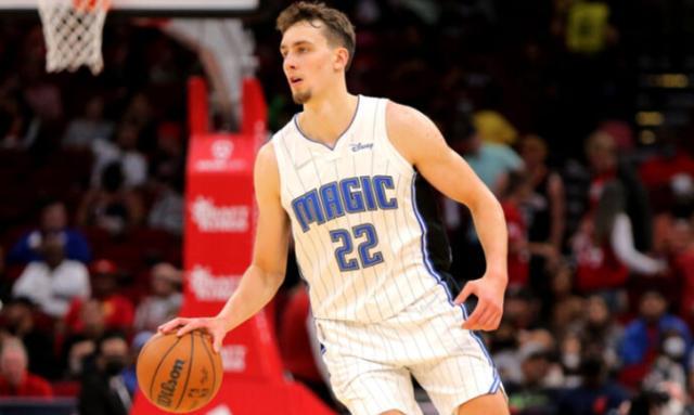 迪文琴佐曾喊话森林狼队友：在最差教练投票中不许投给锡伯杜